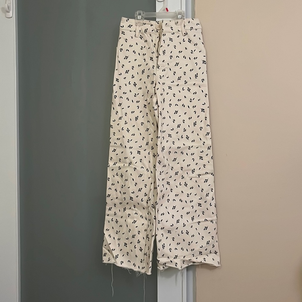 Zara pants. Size 2, straight leg and non stretch.